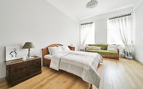 Bright And Warm Apartment, Vilnius City Centre